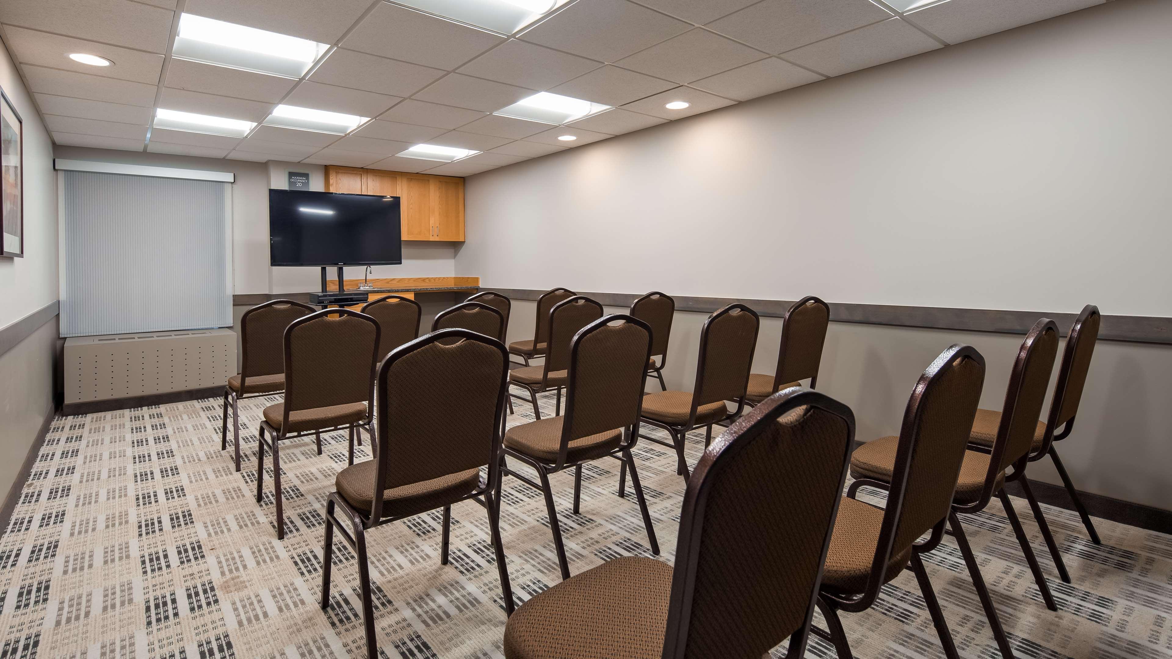 Best Western Plus Roswell/Alpharetta Exterior photo