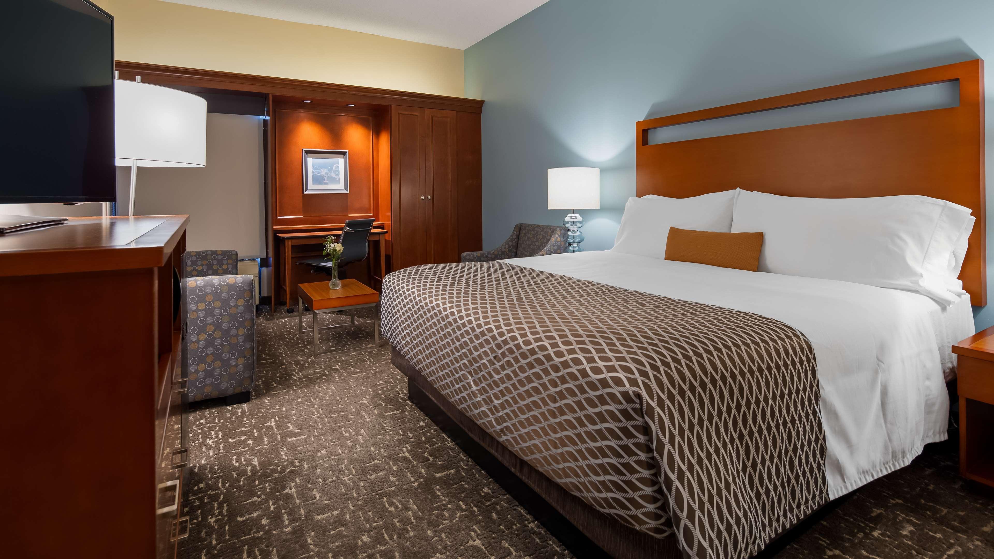 Best Western Plus Roswell/Alpharetta Exterior photo