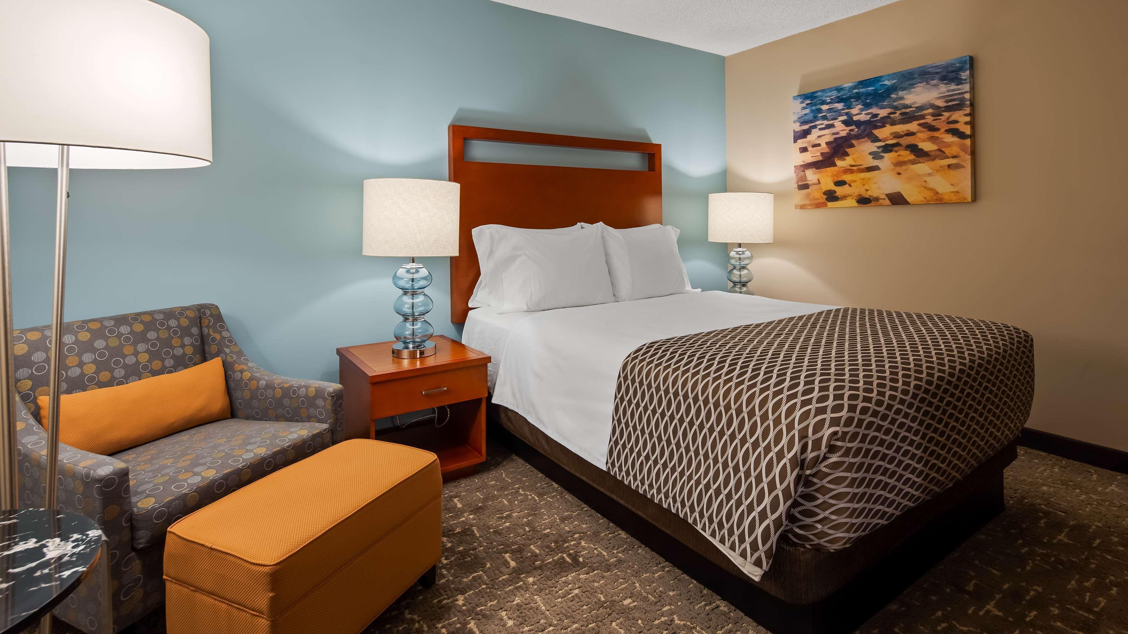 Best Western Plus Roswell/Alpharetta Exterior photo